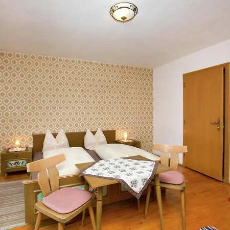Holiday Tiroler Gastehaus 1