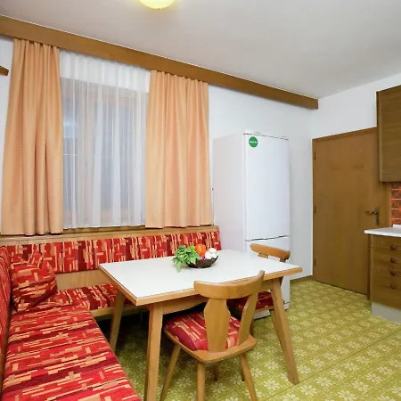 Holiday Tiroler Gastehaus 1 * زيل أم زيلر