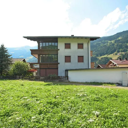 Holiday Tiroler Gastehaus 1 زيل أم زيلر